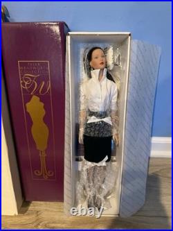 Tonner Tyler Wentworth Tyler Signature Brown Hair Doll #99800 withShipper