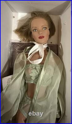 Tonner Tyler Wentworth Tyler Trends 16 Doll