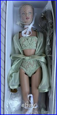 Tonner Tyler Wentworth Tyler Trends 2005 NRFB Blonde Doll + Extra Brunette Wig