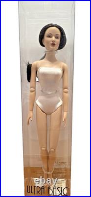 Tonner Tyler Wentworth Ultra Basic AVA Black Hair Doll 16 in Box T8JVSD01 Tonner Tyler Wentworth Ultra Basic AVA Black Hair Doll 16 in Box T8JVSD01