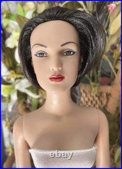 Tonner Tyler Wentworth Ultra Basic Ava New without Box