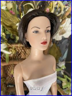 Tonner Tyler Wentworth Ultra Basic Ava New without Box