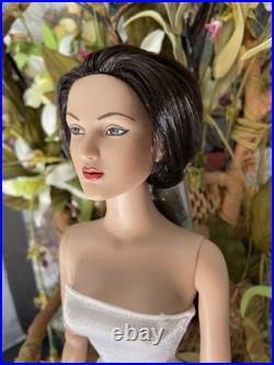 Tonner Tyler Wentworth Ultra Basic Ava New without Box