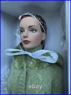 Tonner Tyler Wentworth WINTERGREEN Sydney 16 Fashion Doll NRFB TW2410 LE