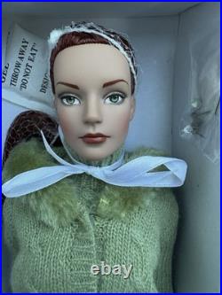 Tonner Tyler Wentworth WINTERGREEN Sydney 16 Fashion Doll NRFB TW2410 LE