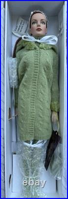 Tonner Tyler Wentworth WINTERGREEN Sydney 16 Fashion Doll NRFB TW2410 LE