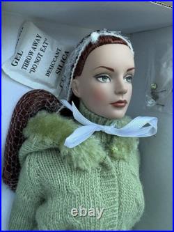 Tonner Tyler Wentworth WINTERGREEN Sydney 16 Fashion Doll NRFB TW2410 LE