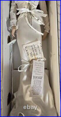 Tonner Tyler Wentworth Winter Romance 16 Fashion Doll In Box -le 300