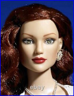 Tonner Tyler Wentworth Winter Romance 16 Fashion Doll In Box -le 300