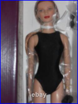Tonner, Tyler Wentworth doll, Basic Black Charlotte T7-TWBD-07 NRFB Tonner, Tyler Wentworth doll, Basic Black Charlotte T7-TWBD-07 NRFB