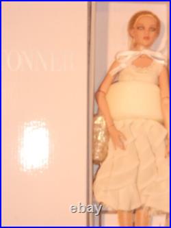 Tonner, Tyler Wentworth doll, Soft Elegance-Cami T13CJDD02 NRFB Tonner, Tyler Wentworth doll, Soft Elegance-Cami T13CJDD02 NRFB