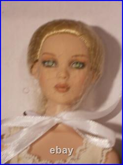 Tonner, Tyler Wentworth doll, Soft Elegance-Cami T13CJDD02 NRFB Tonner, Tyler Wentworth doll, Soft Elegance-Cami T13CJDD02 NRFB