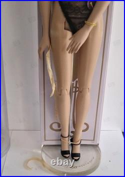 Tonner Tyler Wentworth ready to wear Doll 16 Inch The Wentworth Collection
