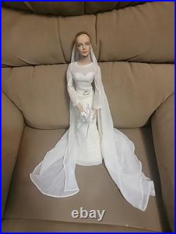 Tonner Tyler wentworth RTW Suzette blonde 16 Doll Fully Dressed