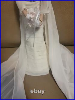 Tonner Tyler wentworth RTW Suzette blonde 16 Doll Fully Dressed