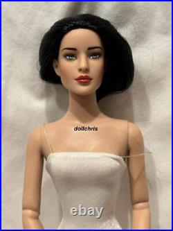 Tonner Ultra Basic Tyler Wentworth Raven 16 Fashion Doll New with Box HTF