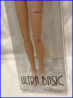 Tonner Ultra Basic Tyler Wentworth Raven 16 Fashion Doll New with Box HTF