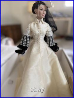 Tonner doll 16, Gone With The Wind, Scarlett, Race Horses All Dressed
