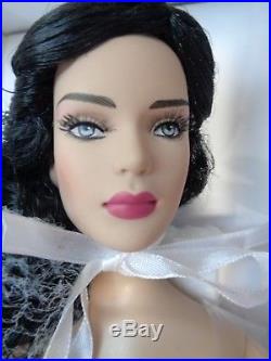 Tonner-marley's Chic City Lights Dressed Doll New-16 (tyler Head Sculpt)