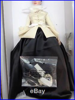 Tonner -outlander Claire's New Look-dressed Doll-nrfb