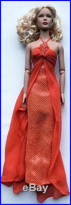 Tonner16 Citrine Dream Tyler Wentworth Dressed Doll With StandLE 500Rare