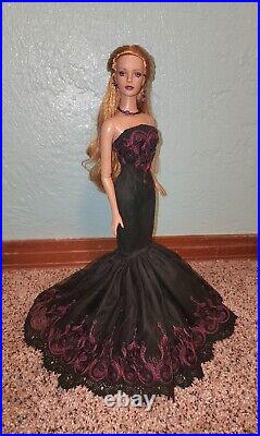 Tyler Sydney Tonner Wentworth Doll With Ooak Mermaid Black Silk Gown