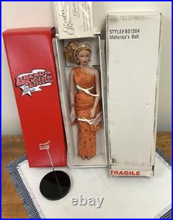Tyler Wentworth 16 Doll Robert Tonner Brenda Starr Maharaja's Ball + Stand