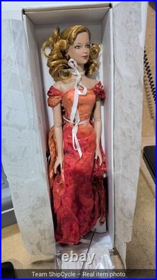 Tyler Wentworth 16 Doll Robert Tonner Brenda Starr Maharajas Ball Stand G2U