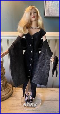 Tyler Wentworth 2001 LA FEMME CHIC 16 PARIS FASHION DOLL FESTIVAL, LE #80/300