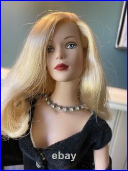 Tyler Wentworth 2001 LA FEMME CHIC 16 PARIS FASHION DOLL FESTIVAL, LE #80/300