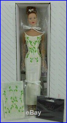Tyler Wentworth CHICAGO SOPHISTICATE 16 Fashion Doll Signed by Tonner NIB