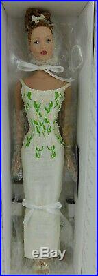 Tyler Wentworth CHICAGO SOPHISTICATE 16 Fashion Doll Signed by Tonner NIB