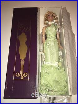 Tyler Wentworth Collection 16 Tonner Doll Company ENVY Brand New