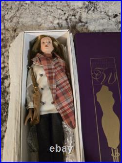 Tyler Wentworth ENGLAND EXCURSION DISPLAY DOLL16 Tonner 2002 Outfit & Doll