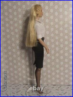 Tyler Wentworth Fabulous! Doll Tonner Doll Co. 16 Blonde #76-TWDD-15