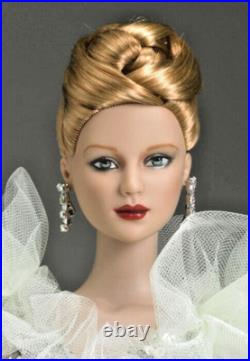 Tyler Wentworth HOLIDAY MINT ASHLEIGH Collector Doll by TONNER NRFB + Shipper Tyler Wentworth HOLIDAY MINT ASHLEIGH Collector Doll by TONNER NRFB + Shipper