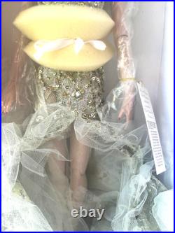Tyler Wentworth HOLIDAY MINT ASHLEIGH Collector Doll by TONNER NRFB + Shipper Tyler Wentworth HOLIDAY MINT ASHLEIGH Collector Doll by TONNER NRFB + Shipper