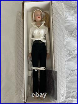 Tyler Wentworth Signature Tonner Fashion Doll AR Blonde TW0304 Tyler Wentworth Signature Tonner Fashion Doll AR Blonde TW0304