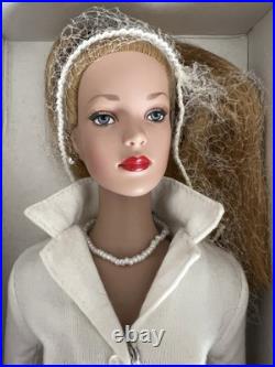 Tyler Wentworth Signature Tonner Fashion Doll AR Blonde TW0304 Tyler Wentworth Signature Tonner Fashion Doll AR Blonde TW0304