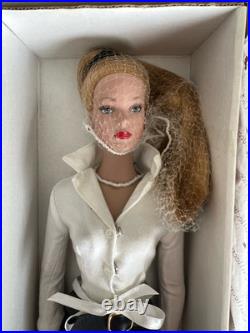 Tyler Wentworth Signature Tonner Fashion Doll AR Blonde TW0304 Tyler Wentworth Signature Tonner Fashion Doll AR Blonde TW0304