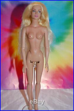 Tyler Wentworth Tonner Doll 2003 16 Candescence Repaint box stand Excellent