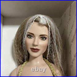 Tyler Wentworth Tonner Doll Gold Stand Earrings Necklace Box Rare Figure Japan