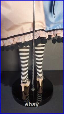 USED Tonner Tyler Wentworth 2008 The Gift Analissa 16 & Gianetto 17 Dolls READ USED Tonner Tyler Wentworth 2008 The Gift Analissa 16 & Gianetto 17 Dolls READ