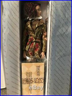 WHEN IN ROME TYLER Wentworth SYDNEY Fashion Doll by Robert Tonner NRFB